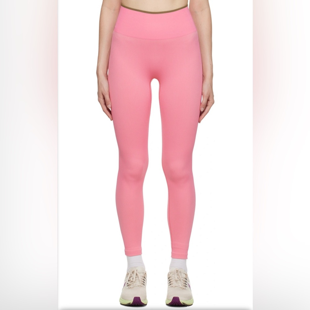 Outdoor Voices Women's Leggings Size M Bubblegum Pink Seamless Rib 7/8